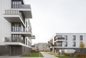 FA251101 4909  bild 295x200